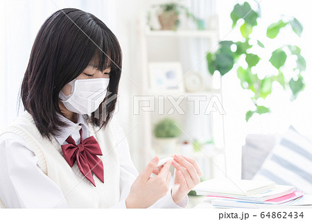 学生 体調不良 学生 体調不良 64862434