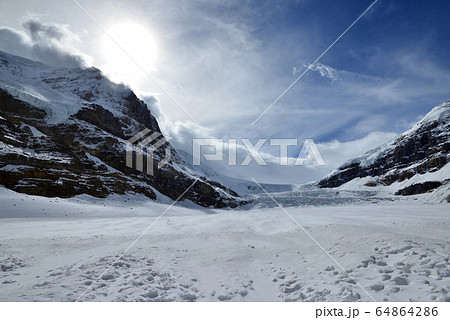 カナダ　ビクトリア氷河 64864286