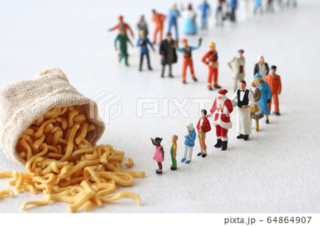 食糧危機とお金と人間 64864907