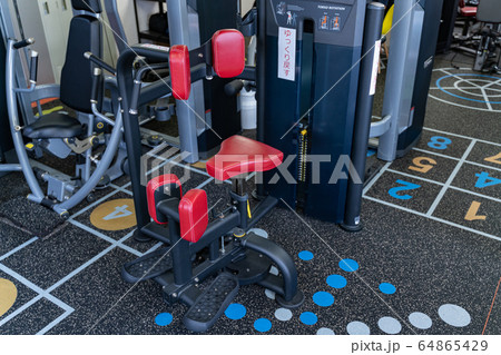 パーソナルトレーニングジム トレーニングマシン パーソナルトレーニングジム トレーニングマシン 64865429