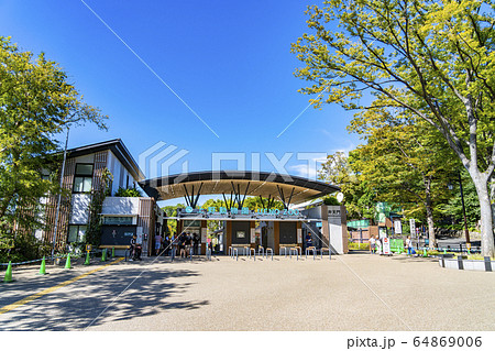 【東京都】上野動物園入口　弁天門 64869006