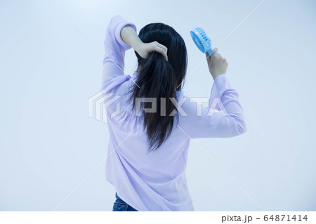 女性 美容 一人 64871414