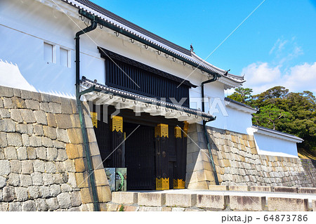 二条城　東大手門　 64873786