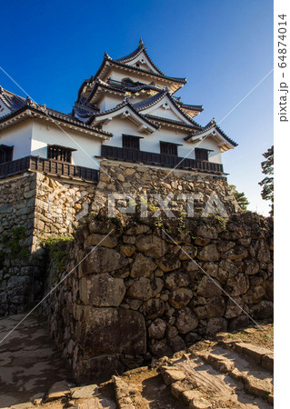 国宝　彦根城　縦位置 64874014