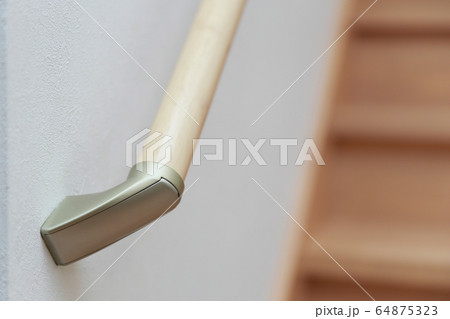 階段 (一軒家 一戸建て ハウス マイホーム 新築 住居 住宅 ライフスタイル 1F 2F 屋内) 64875323