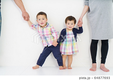 家族 兄妹 キッズ 家族 兄妹 キッズ 64877693