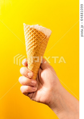 ice cream cone ice cream cone 64881099