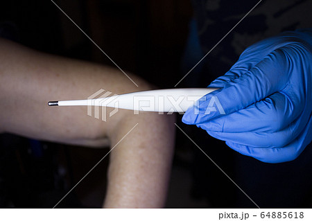 Digital thermometer measuring temperature to 64885618