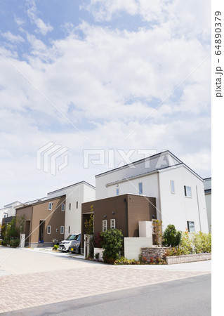 新興住宅　一戸建 64890379