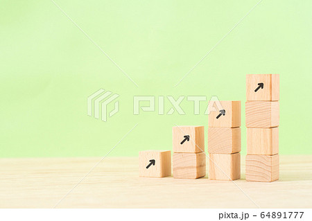 積み木　ブロック 64891777
