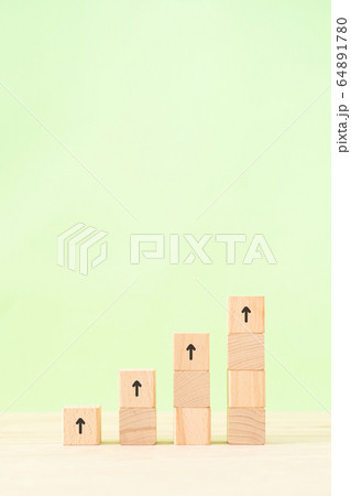 積み木　ブロック 64891780