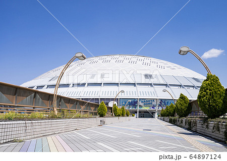 バンテリンドームナゴヤ  ナゴヤドームと連絡歩道橋 64897124