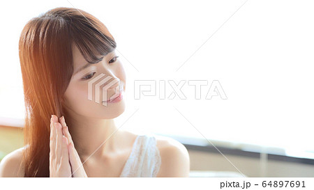 美容　ヘアケア　コスメ 64897691