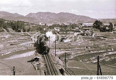 昭和43年　ｃ62の引く急行あき　呉線　風早　広島県 64898779