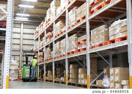 通販物流 64898958