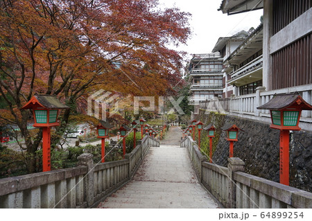 栃木県　出流山万願寺　本坊付近 64899254