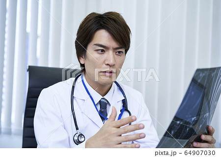 若い医者 ドクター 若い医者 ドクター 64907030