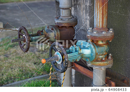 流体バルブ 64908433