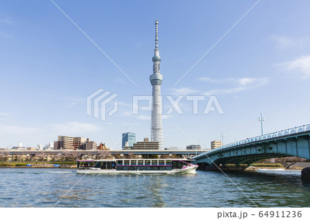 隅田川と東京スカイツリー 64911236