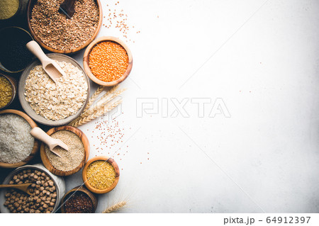 Bowls with different grains 64912397