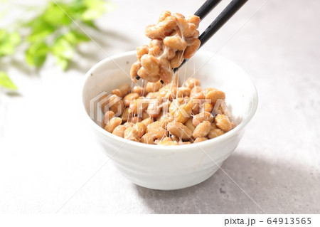 小鉢納豆・白バック 64913565