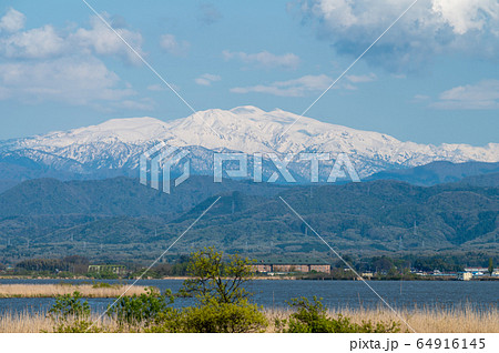 霊峰白山 加賀市 柴山潟 片山津温泉(2020年4月28日撮影) 霊峰白山 加賀市 柴山潟 片山津温泉(2020年4月28日撮影) 64916145