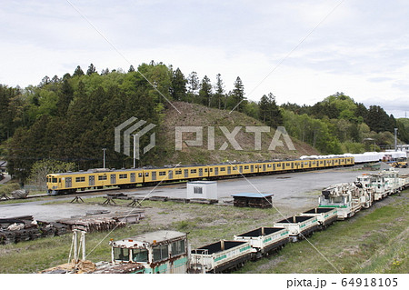横瀬車両基地に回送された、西武国分寺線用の旧2000系 64918105