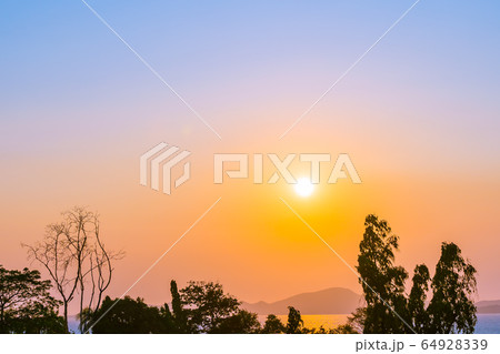 Beautiful sunset or sunrise around sea ocean bay with cloud on sky Beautiful sunset or sunrise around sea ocean bay with cloud on sky 64928339