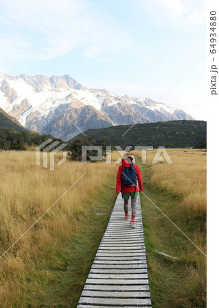 マウントクック、アオラキ国立公園、登山、セアリーターンズトラック、ニュージーランド 64934880