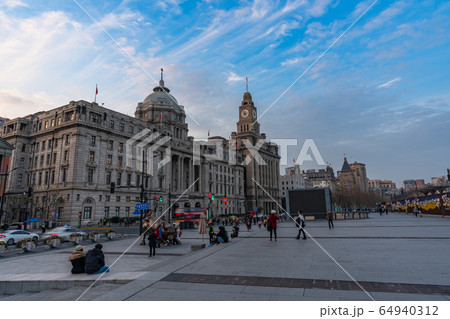 《上海》上海租界の洋館・外灘の夕景 64940312