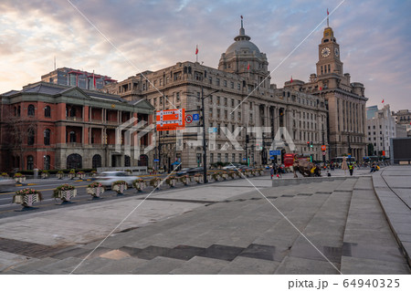 《上海》上海租界の洋館・外灘の夕景 64940325