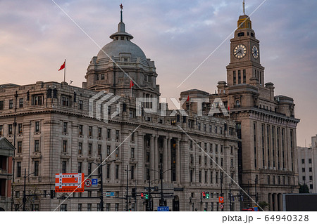 《上海》上海租界の洋館・外灘の夕景 64940328
