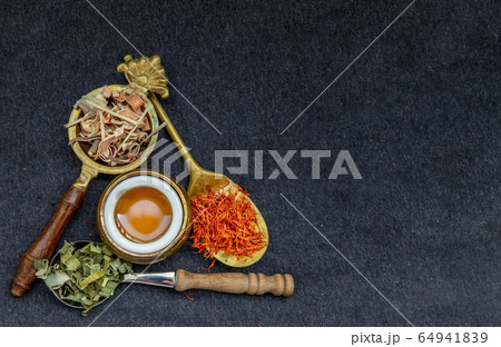 Wonderful Thai herbal tea with Dried lemongrass Wonderful Thai herbal tea with Dried lemongrass 64941839