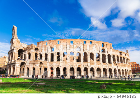 ローマ　コロッセオ 64946135
