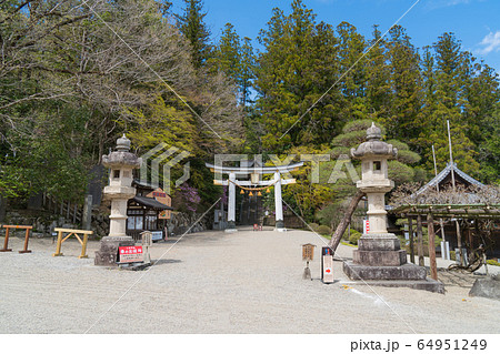 寳登山神社（宝登山麓駅付近） 64951249