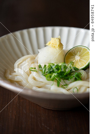 讃岐うどん 64958741