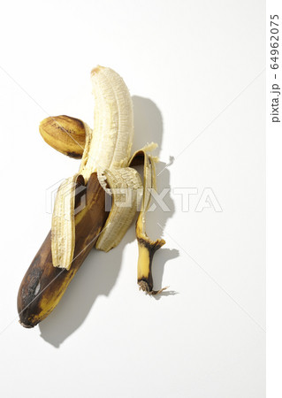 黒いバナナ 64962075