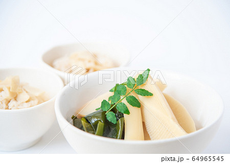 たけのこ料理、若竹煮とたけのこ御飯　 64965545