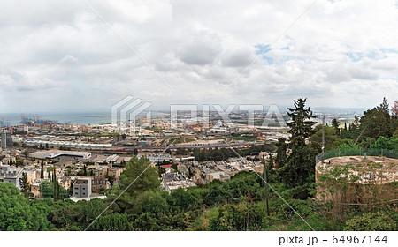 spring panorama of the Haifa 64967144