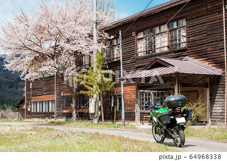 信級小学校(春) 信級小学校(春) 64968338