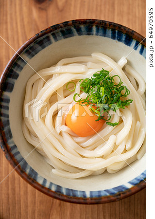 讃岐うどん 64970595