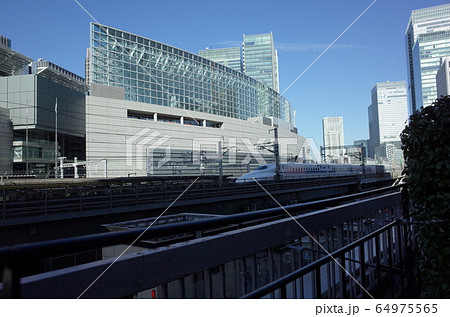 新幹線 64975565