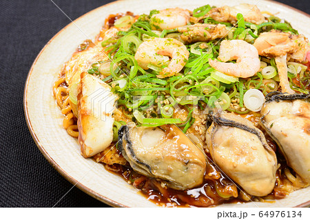 おいしい海鮮お好み焼き 64976134