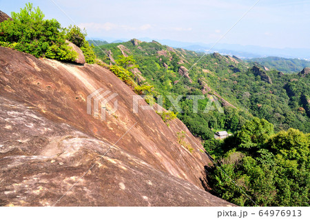 ひき岩群 64976913