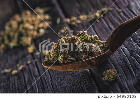 Medical marijuana products, dried bud, cbd marihuana 64980108