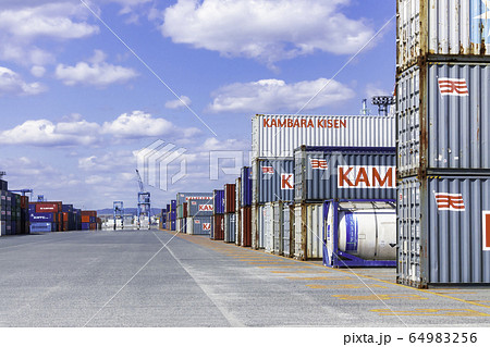 水島港国際コンテナターミナル　コンテナ　岡山県倉敷市 64983256