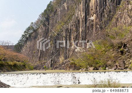 材木岩と青空 宮城県白石市 材木岩と青空 宮城県白石市 64988673