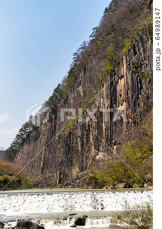 材木岩と青空 宮城県白石市 材木岩と青空 宮城県白石市 64989147