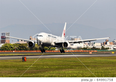 JAL ボーイング777-200 64991758