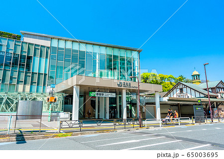 東京　原宿駅　東口 65003695